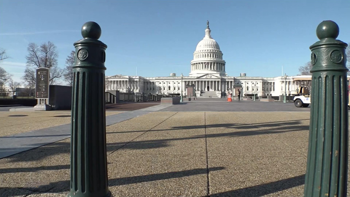 Американские демократы тратят миллиарды на сомнительные программы