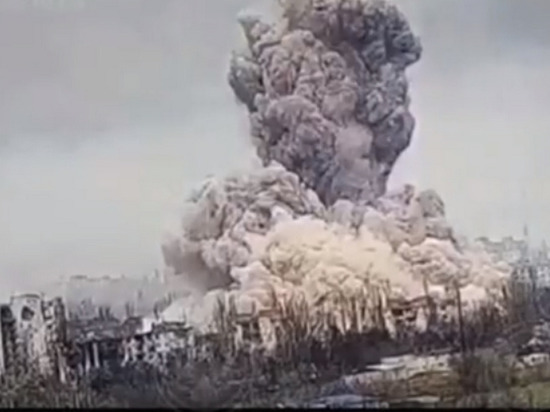 Сырский: Россия применяет в Бахмуте полуторатонные бомбы для устрашения