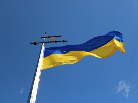Желающих получить гражданство Украины обязали выучить украинский язык и историю страны