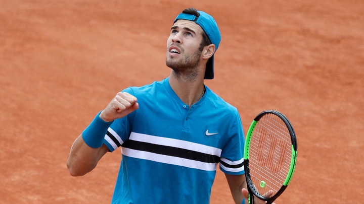 Хачанов сыграет с Алькарасом в четвертьфинале Mutua Madrid Open