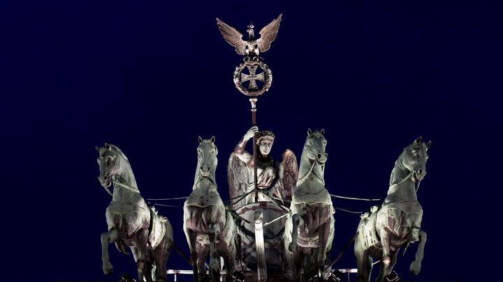 Прогнозируется "полный крах политических имбецилов"