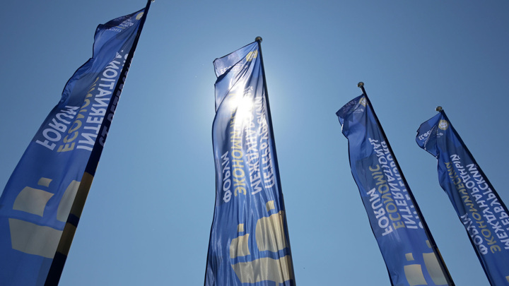 Участники ПМЭФ-2023 подписали соглашения на 3,9 трлн рублей