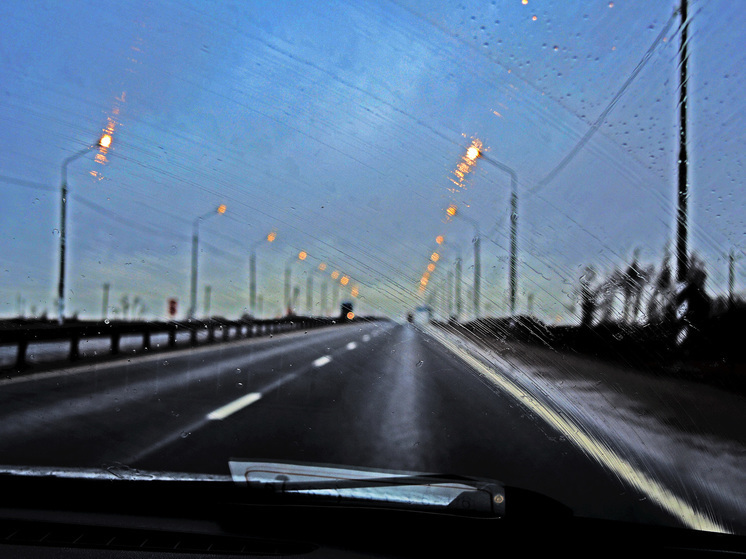 В Нижегородской области три человека погибли в аварии фуры и микроавтобуса