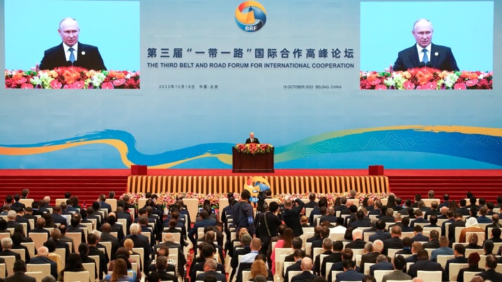 Договоренности по 458 проектам достигнуты на форуме "Один пояс &ndash; один путь"