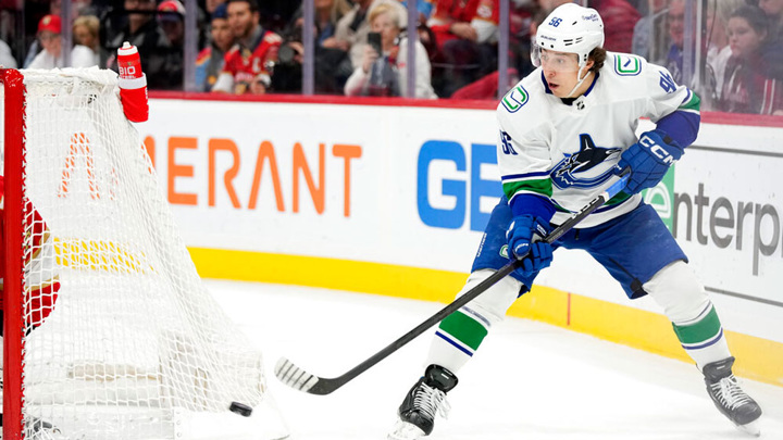 "Ванкувер" уверенно выиграл у "Эдмонтона". У Кузьменко голевой пас