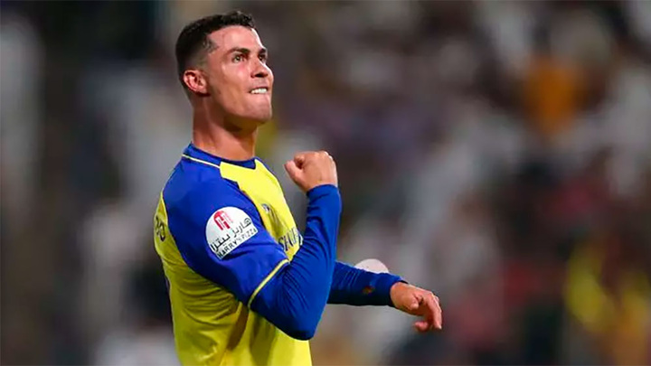 Губернатор в Японии может лишиться работы из-за попытки встретиться с Роналду