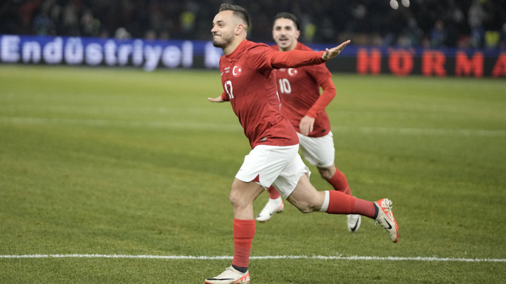 "Зенит" планирует приобрести форварда сборной Турции Сары