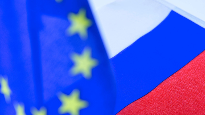Евросоюз 24 февраля примет 13-й пакет антироссийских санкций