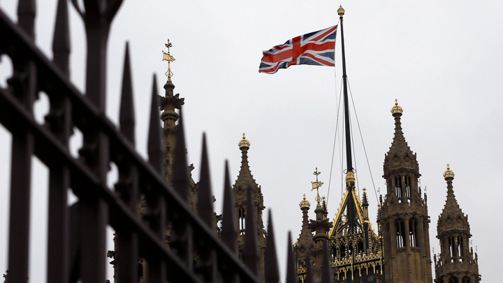 Британский парламент начал расследование эффективности санкций против России