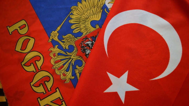 Посол России в Турции назвал напряженной ситуацию вокруг денежных переводов