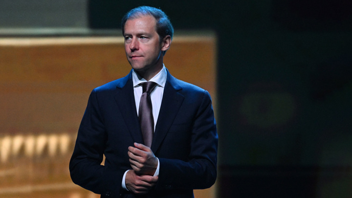 Мантуров пообещал, что онлайн-торговлю в РФ будут регулировать мягко