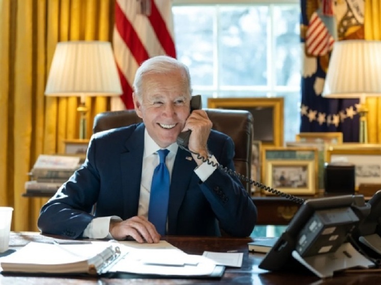 Байден неожиданно помиловал своего сына Хантера по двум уголовным делам