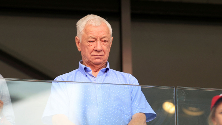 Экс-тренер сборной по футболу Игнатьев заявил, что с ним все в порядке - Новости на Вести.ru