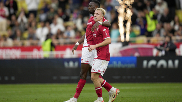 Головин забил победный гол и прервал серию "Монако" без побед - Новости на Вести.ru