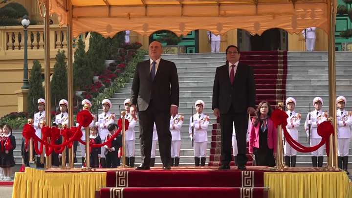 Михаила Мишустина тепло приняли во Вьетнаме - Новости на Вести.ru