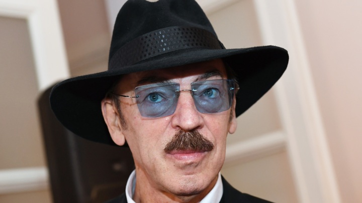 Боярский пообещал съесть шляпу, если "Зенит" станет чемпионом России по футболу - Новости на Вести.ru