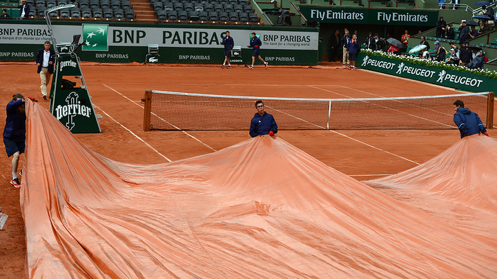 Матч с участием Андреевой и Шнайдер в финале турнира в США прерван из-за дождя - Новости на Вести.ru