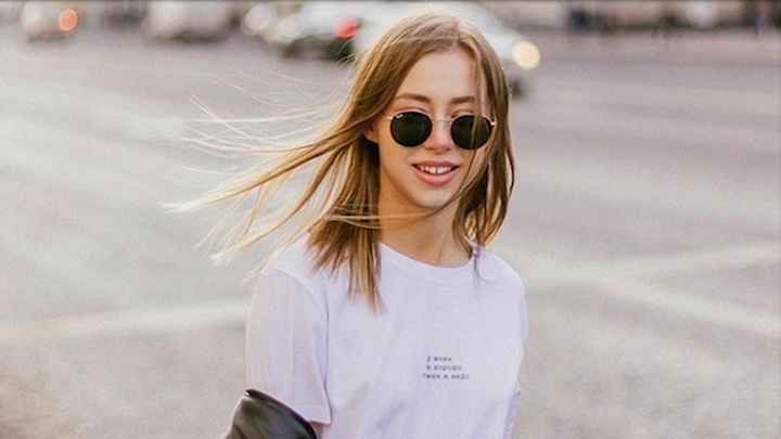 СК РФ: блогеру Саше Митрошиной предъявлено обвинение, она признала вину - Новости на Вести.ru