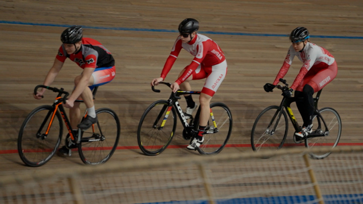 Эксперт развенчал мифы о велоспорте: накачать можно не только мышцы ног - Новости на Вести.ru