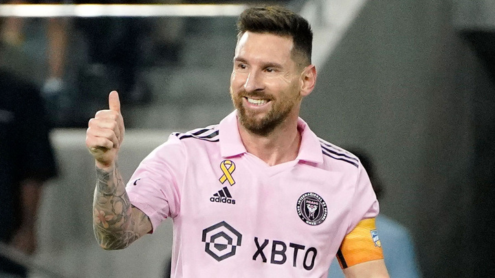 Месси признан лучшим игроком в истории футбола по версии IFFHS - Новости на Вести.ru