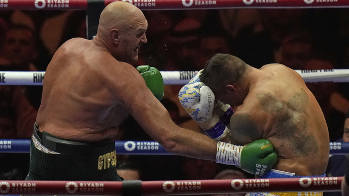 Боксеры Фьюри и Усик проведут третий поединок 18 апреля 2026 года в Лондоне - Новости на Вести.ru