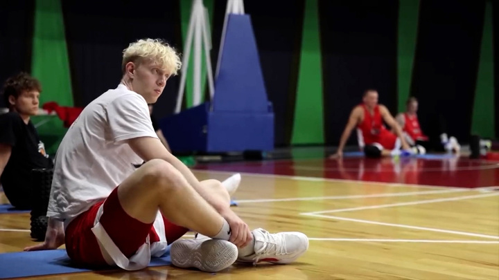 Посольство РФ: отказ суда в Париже выпустить Касаткина под залог безоснователен - Новости на Вести.ru