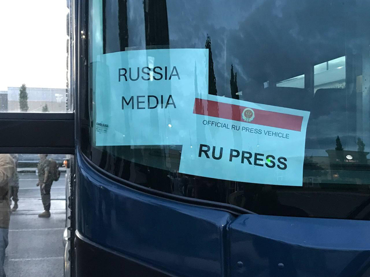 Журналистов кремлевского пула перебросили на военную базу Элмендорф