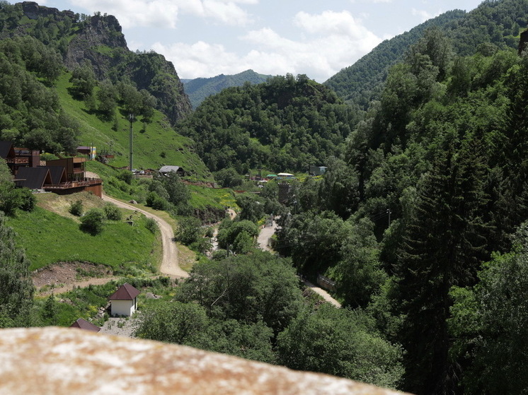 Появился список погибших при обрыве канатки на Эльбрусе российских туристов