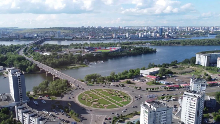 В России увеличилось число регионов с зарплатами выше 100 тысяч рублей - Новости на Вести.ru