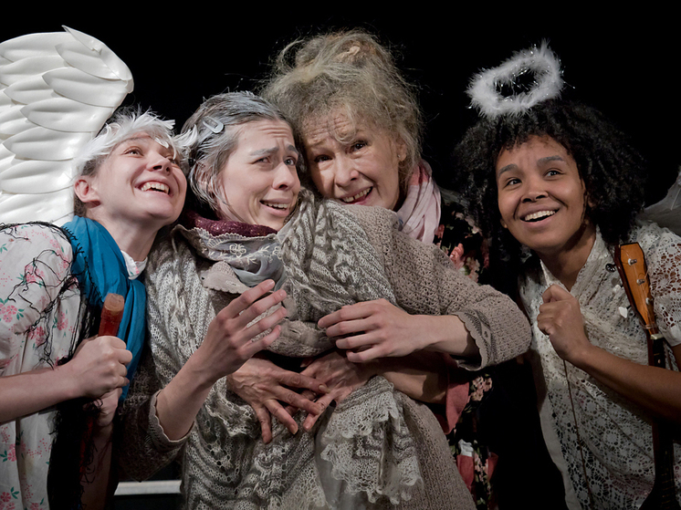 Премьера спектакля &laquo;Старушки&raquo; состоялась в Московском театре &laquo;Эрмитаж&raquo;