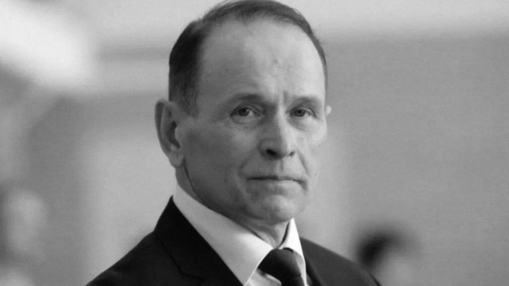 Путин выразил соболезнования родным и близким олимпийского чемпиона Дитятина - Новости на Вести.ru