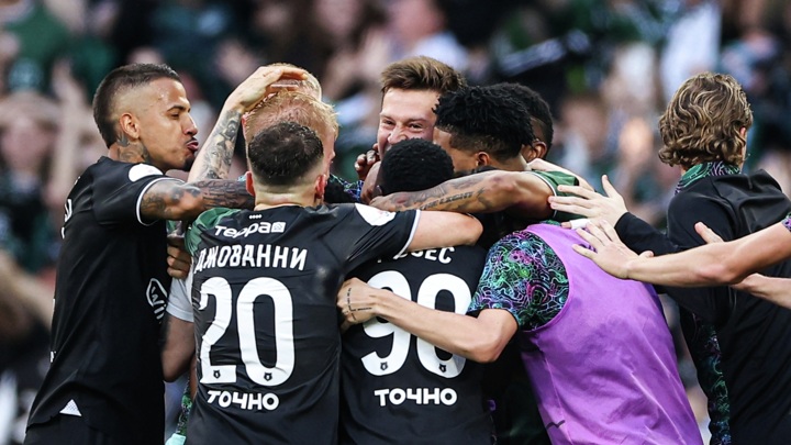 "Краснодар" вернулся на 1 место в таблице РПЛ, обыграв московский "Спартак" - Новости на Вести.ru