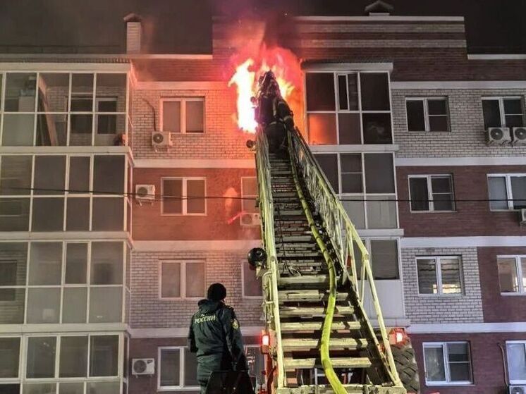 Погибли 2 человека при пожаре в российском городе