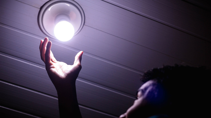 Порядка 3 тыс. человек остались без света в пригороде Владивостока - Новости на Вести.ru