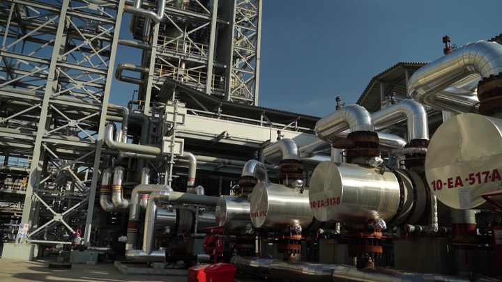 Российские НПЗ могут получить льготы за выпуск дополнительных объемов топлива - Новости на Вести.ru