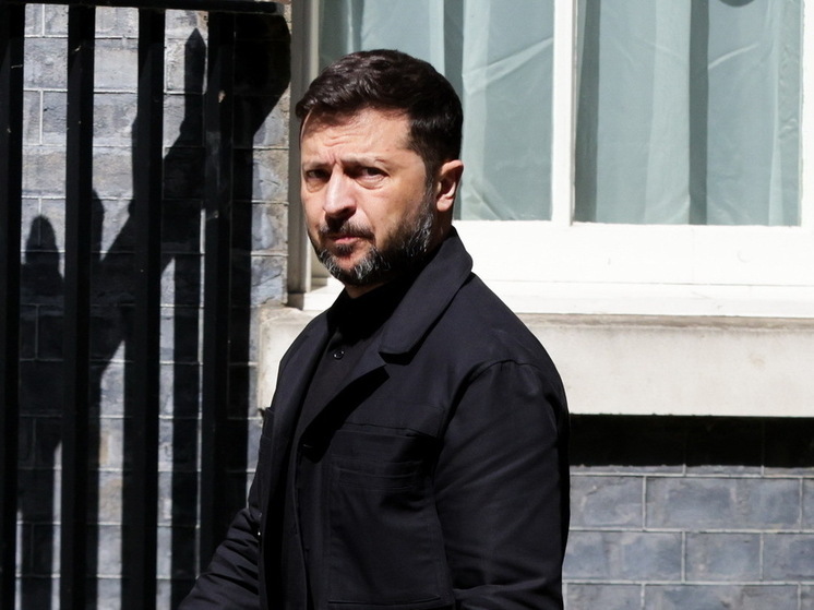 Экс-депутат Рады ответил, примет ли Зеленский участие в выборах