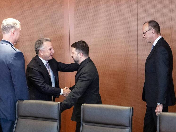 Переговоры между украинской и американской делегациями в Берлине завершились