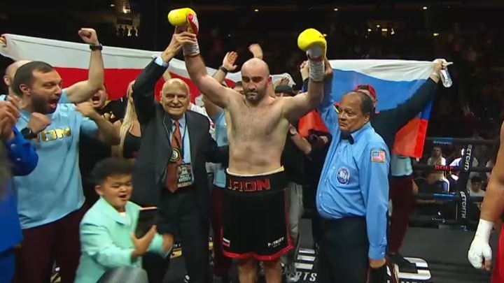 Российский боксер Гассиев стал регулярным чемпионом мира WBA в тяжелом весе - Новости на Вести.ru